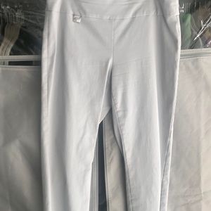 Alfani light grey capris